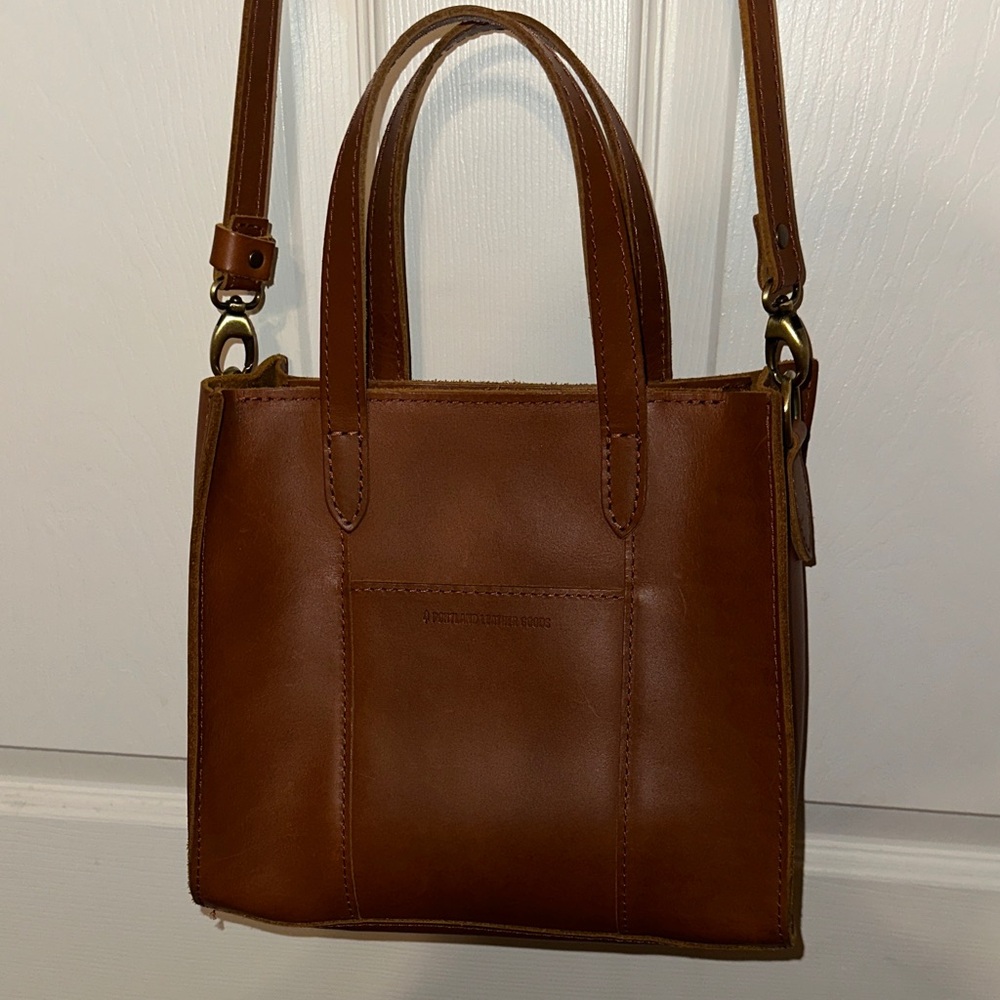 Portland Leather Goods Lola Medium Crossbody